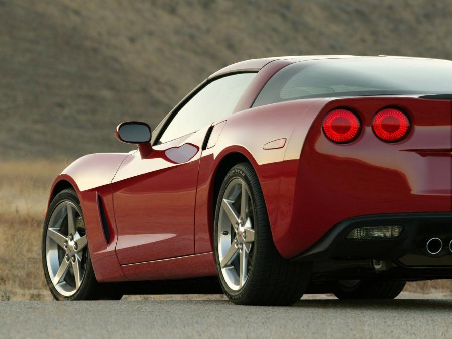  Chevrolet Corvette 2005 года  (фото 101 из 182)